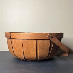 Vintage Basketville Putney Vermont Rustic Wooden Basket with Handle